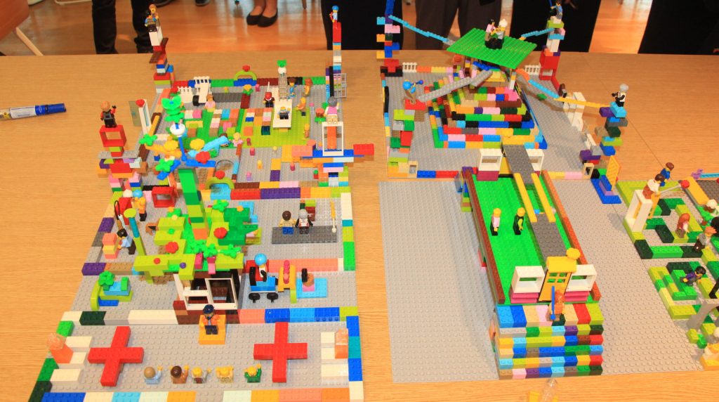 CSR Teambuilding Activity in Singapore Lego Donation
